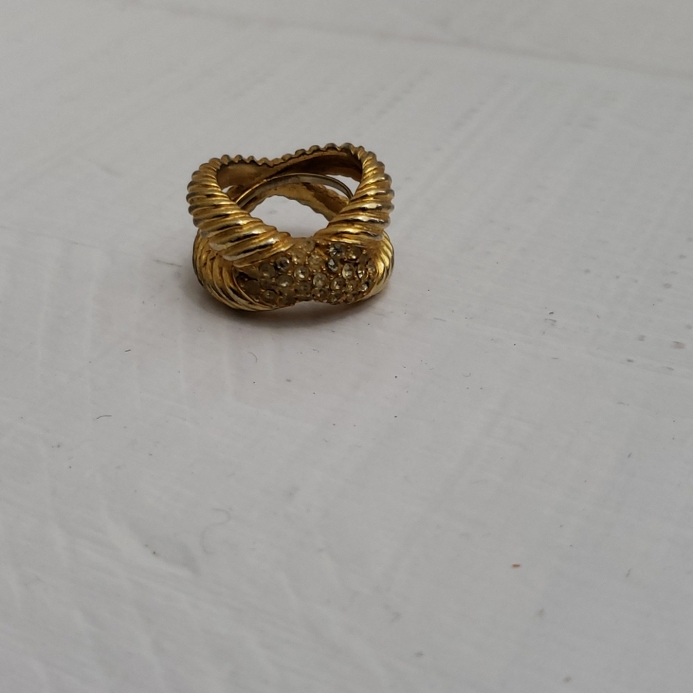 CARLYLE RING - Picture 2 of 7